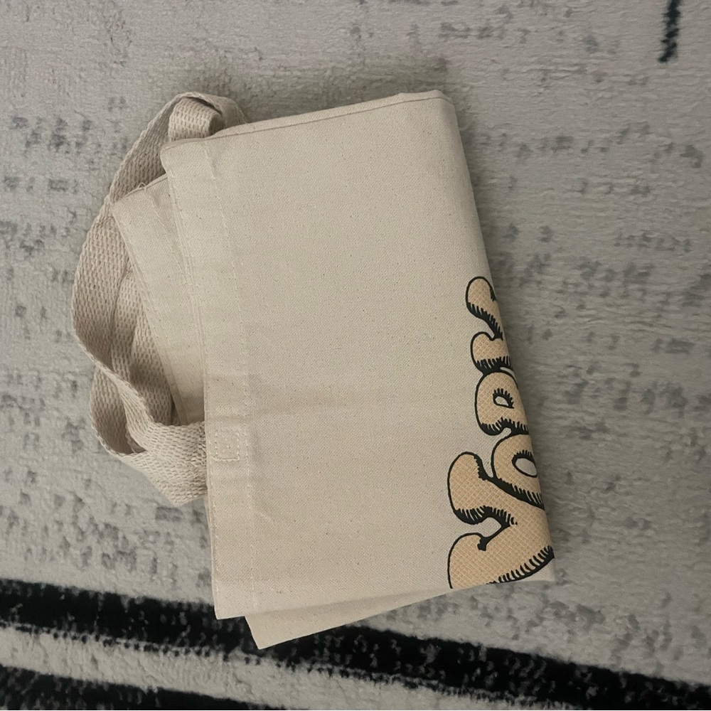 New York Magazine Canvas Tote Bag - Cream - Picture 4 of 4